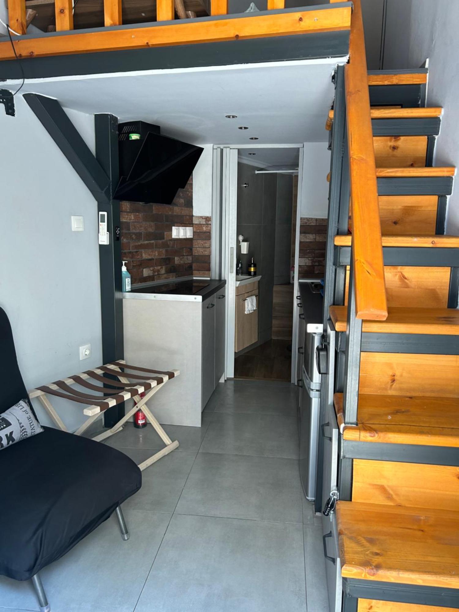Youth Loft In Ano Poli Солун Екстериор снимка